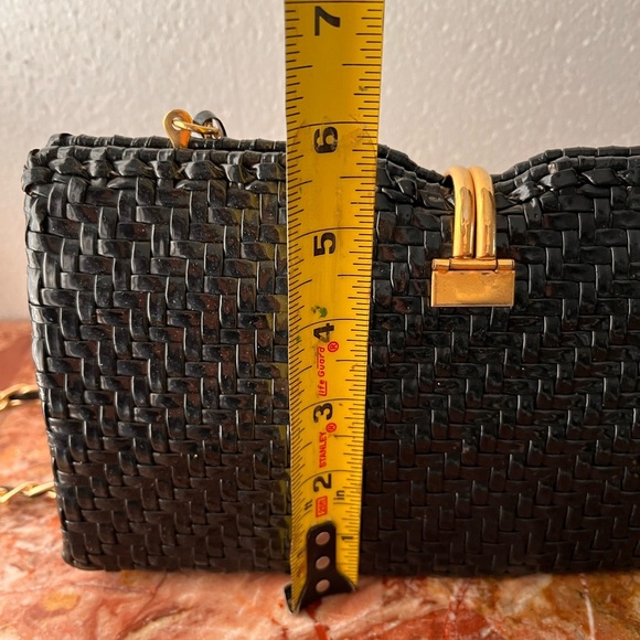 Vintage 60s purse , Black Lacquered Woven Wicker, Shoulder Bag - Picture 6 of 12
